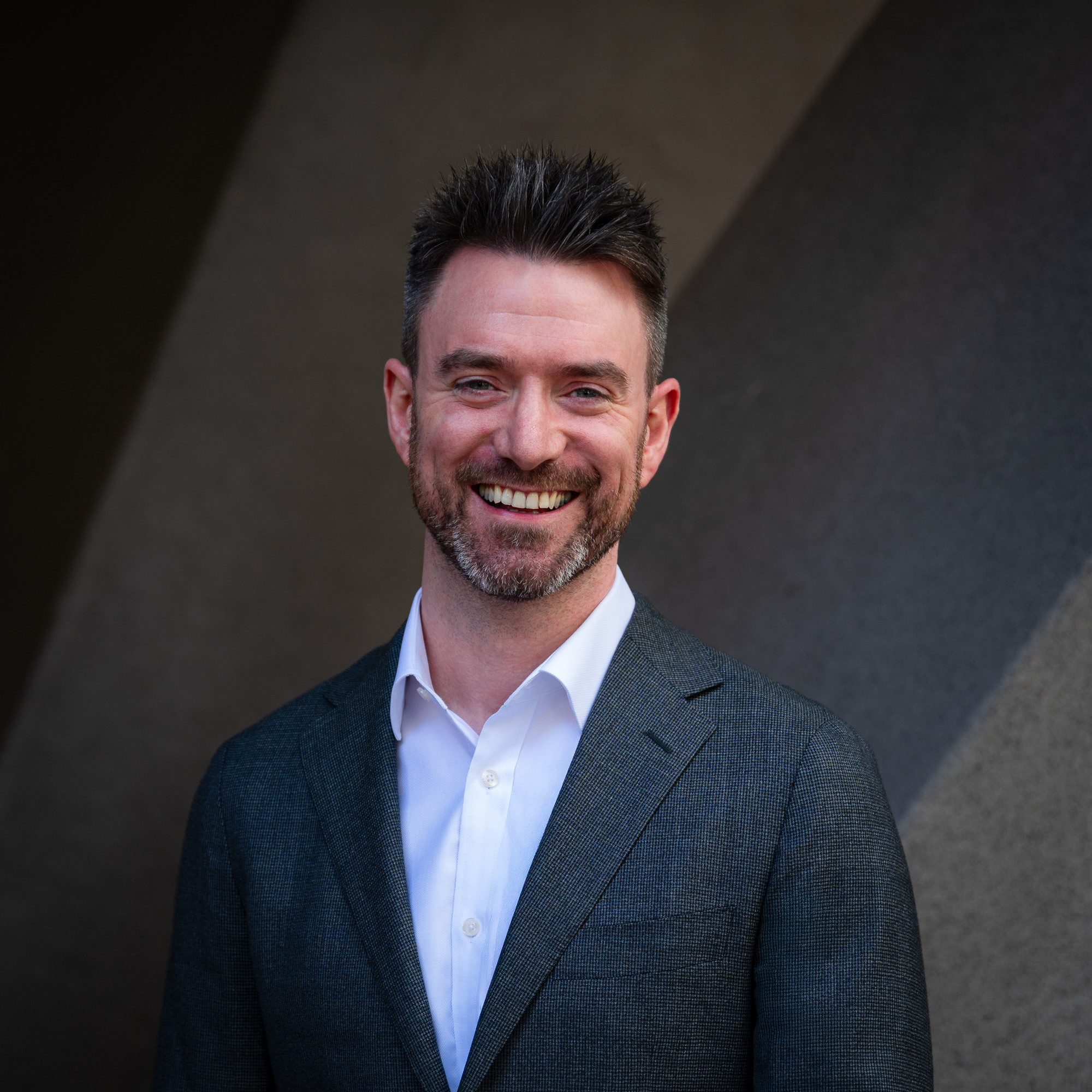 Damien Maguire - Headshot Enablis 2026